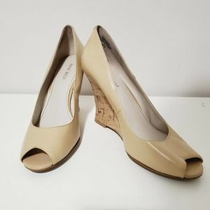 Nine West Open Toe Wedge Heel 4in Cork Sz 8.5M EUC